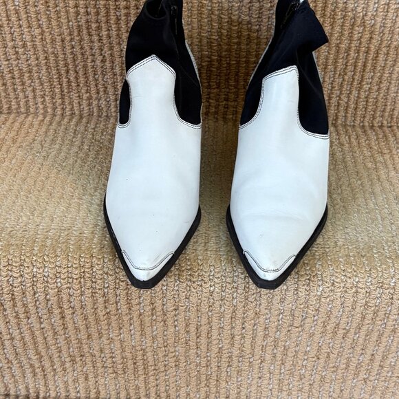 Free People White/Black pointed toe low boot - Picture 3 of 4